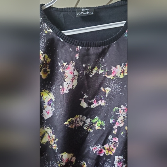 Sweater - Picture 2 of 3